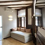 Western Monopole Metropole 4*