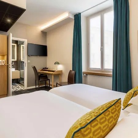 Western Monopole Métropole Hotel 4*
