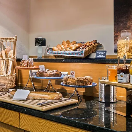 Western Monopole Metropole Hotel