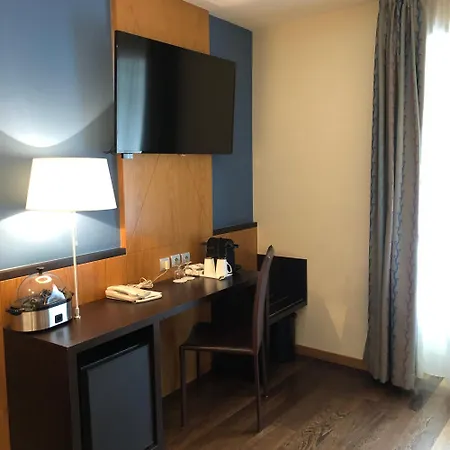 Western Monopole Metropole 4*