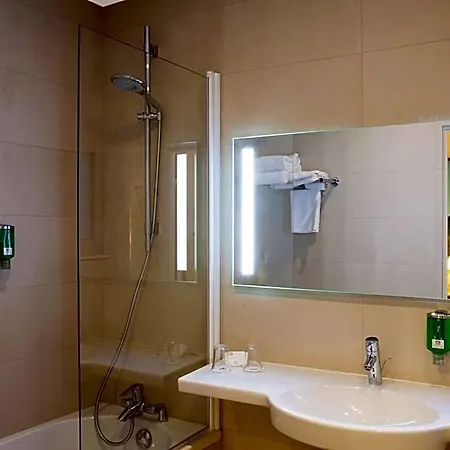 Western Monopole Metropole 4*