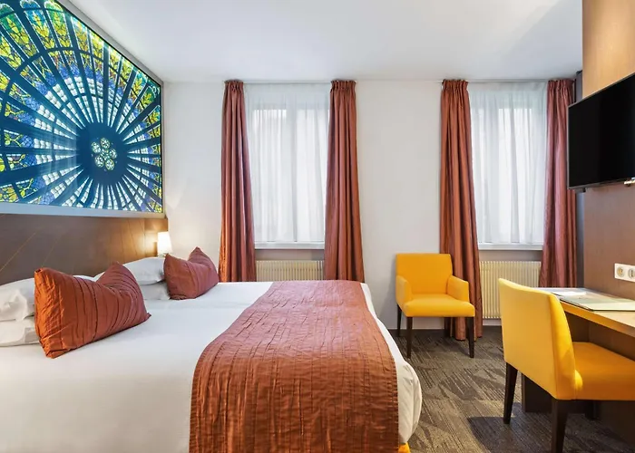 Western Monopole Metropole 4*