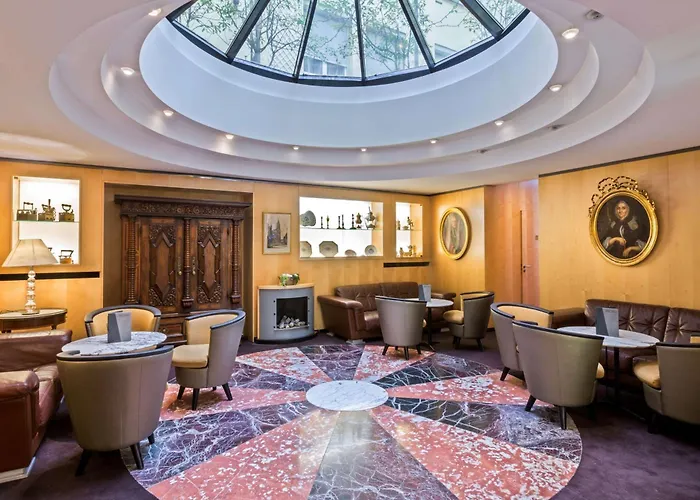 Western Monopole Metropole Hotel