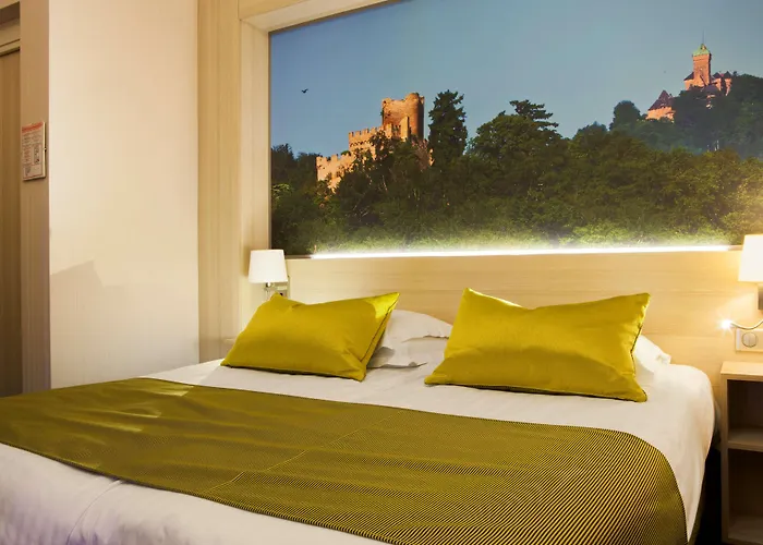 מלון Western Monopole Metropole 4*