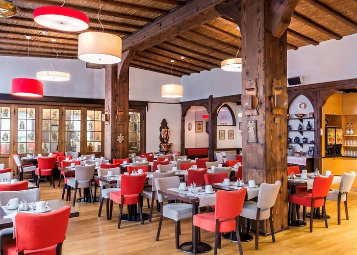 Western Monopole Metropole