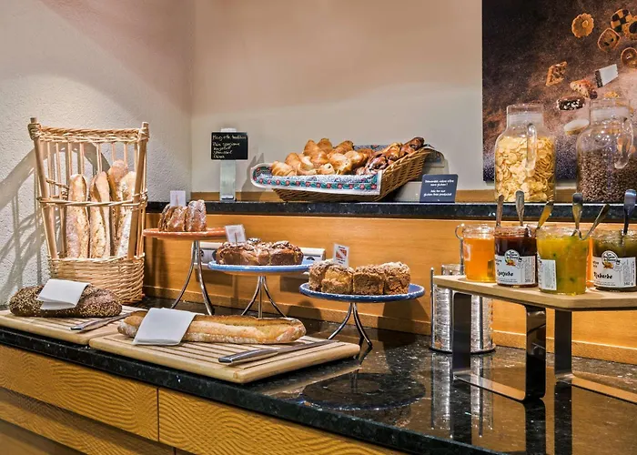 Western Monopole Metropole Hotel