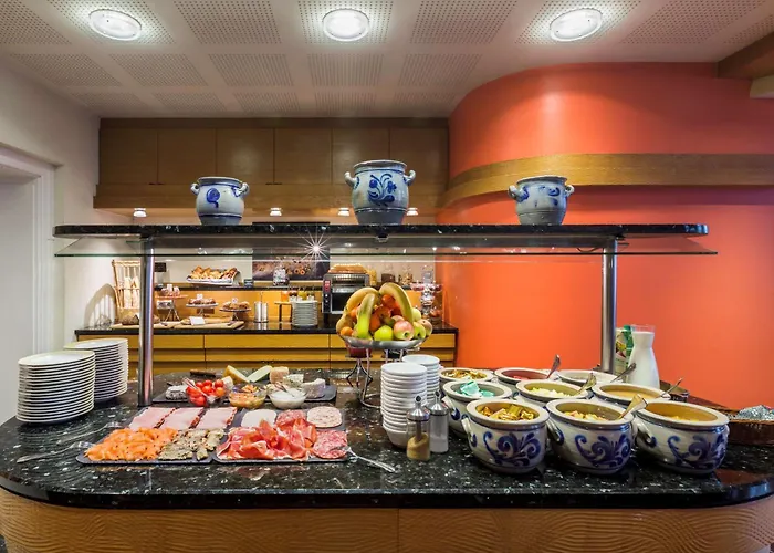 Western Monopole Metropole Hotel