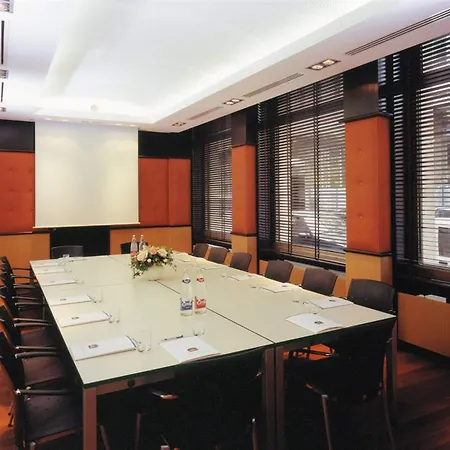 Western Monopole Metropole