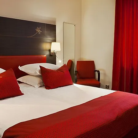 Western Monopole Metropole 4*