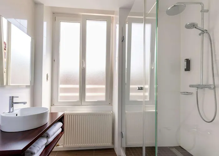 Western Monopole Metropole Hotel