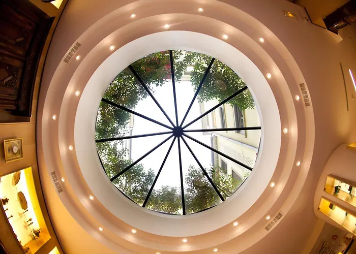 Western Monopole Metropole Hotel 4*