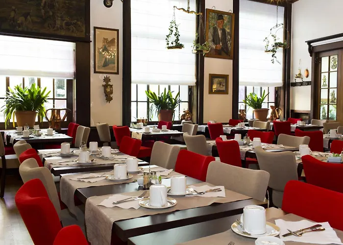 Western Monopole Metropole Hotel 4*