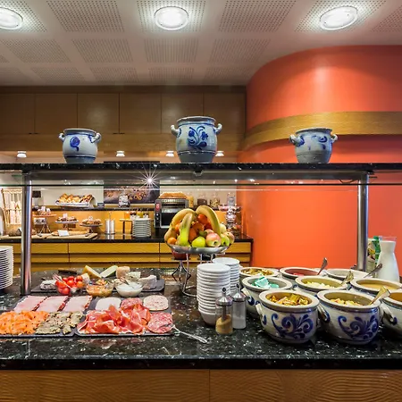 Western Monopole Metropole 4*